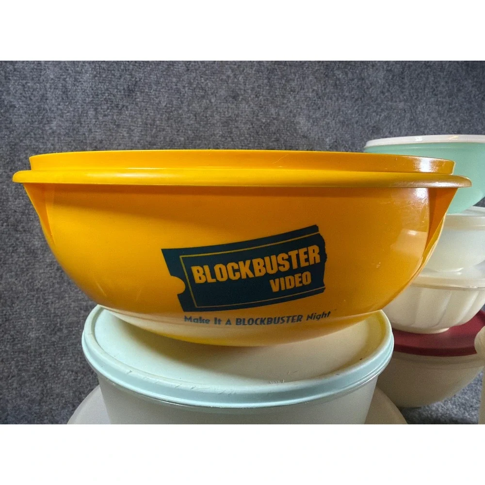 Vintage Tupperware Lot 20+ Pcs Blockbuster Bowl Jel-Ring Mold Tumblers Bowls